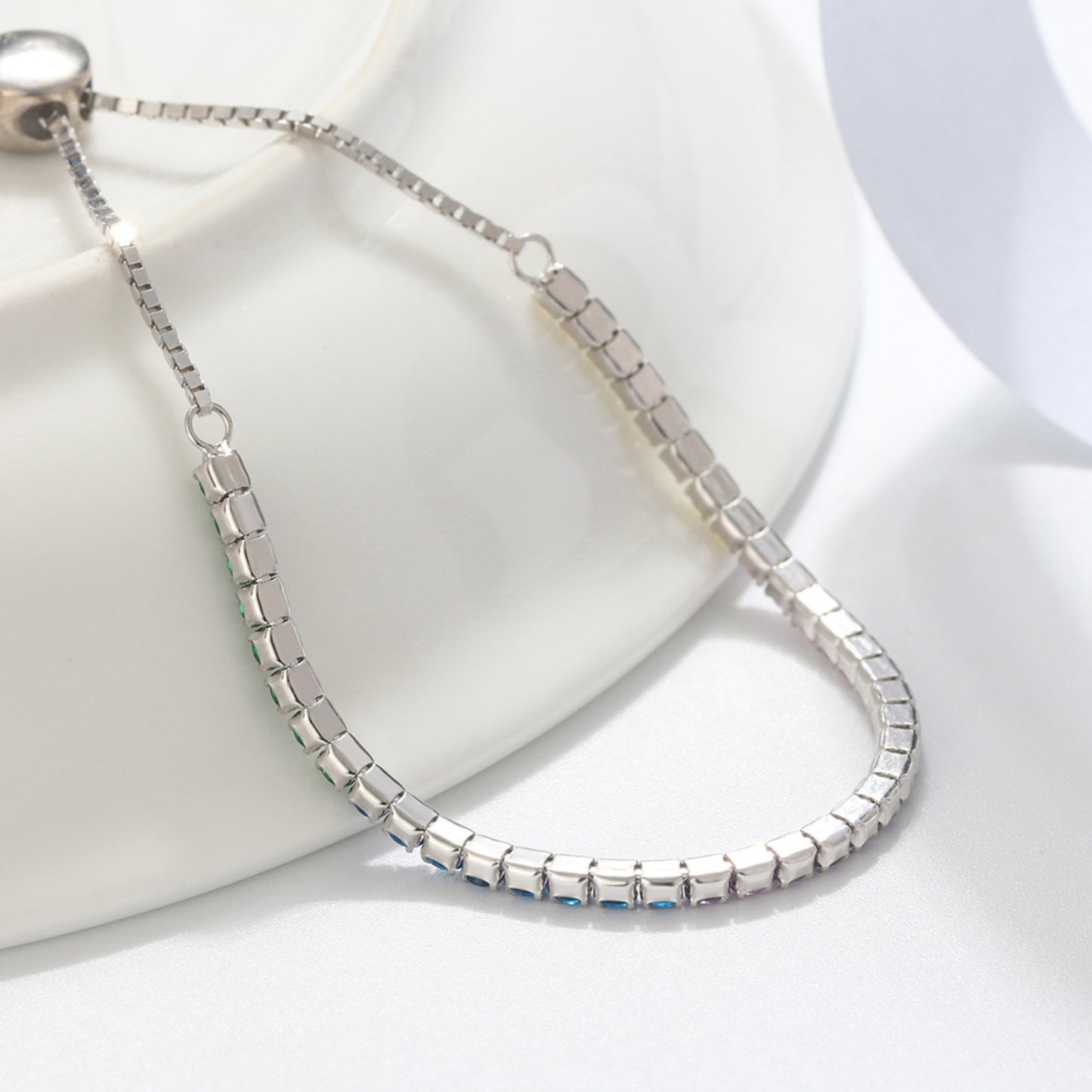 Funkelndes Tennis Chain Armband aus 925 Sterling Silber mit Rhodium-Beschichtung für Frauen