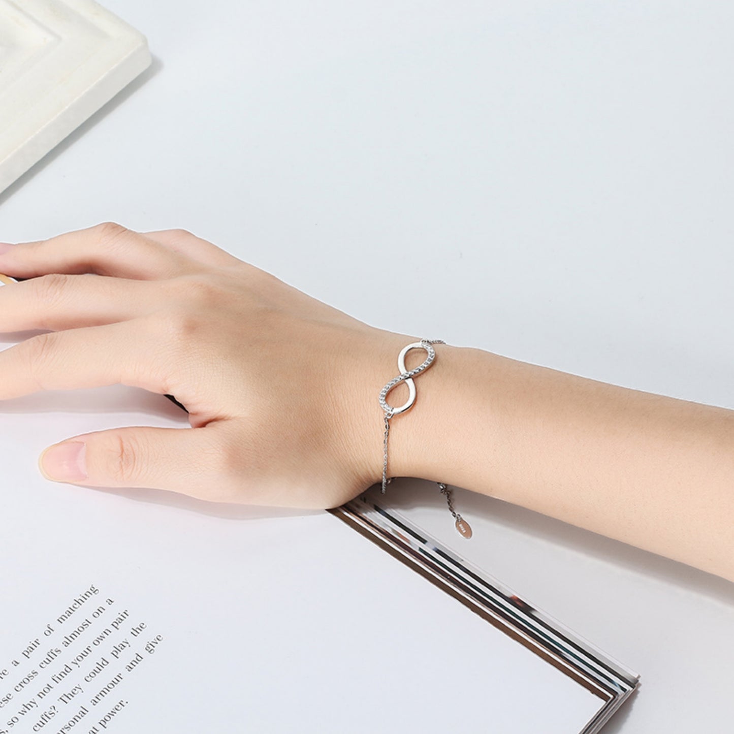 Elegantes Infinity Schmuckset aus 925 Sterling Silber mit Rhodium-Beschichtung