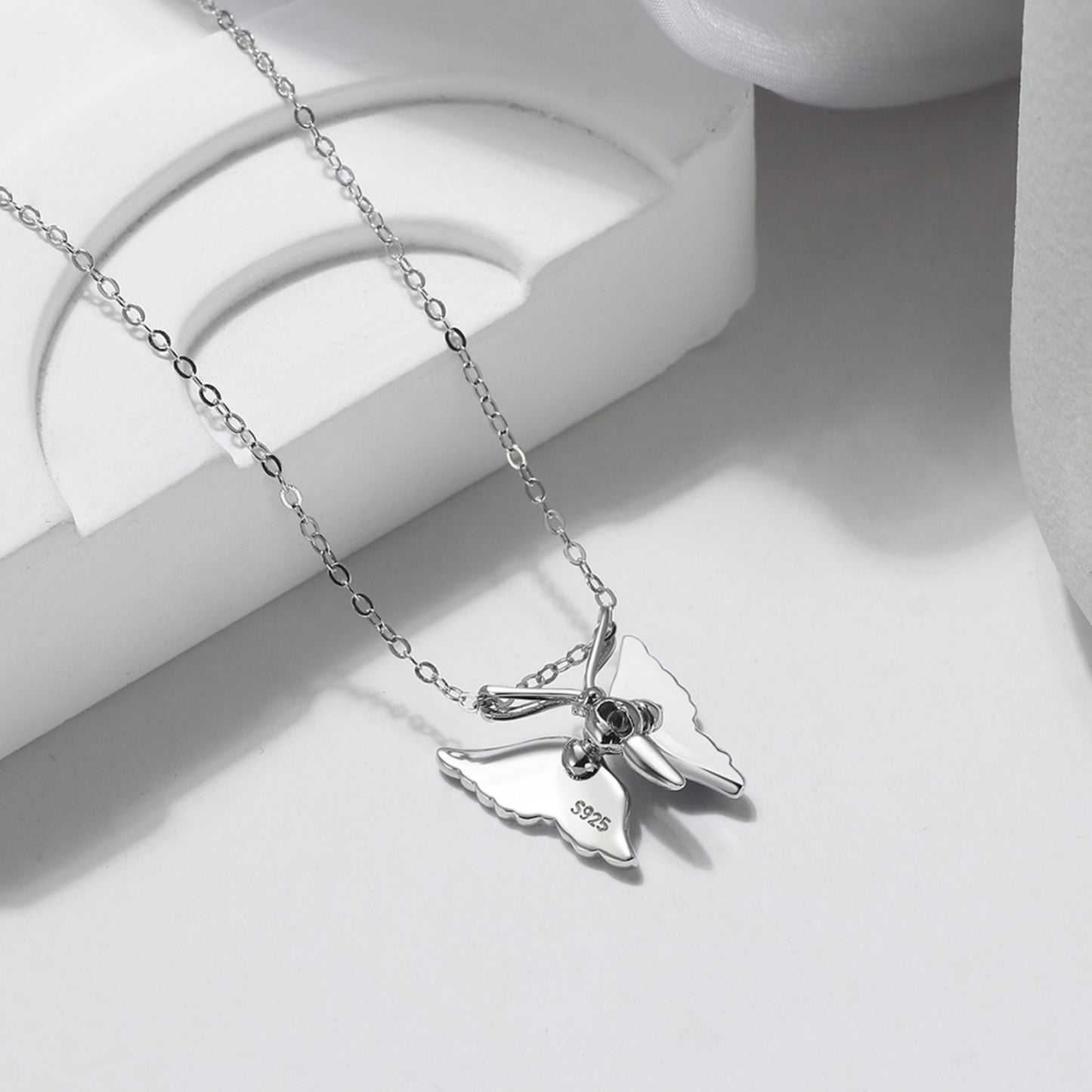 Zauberhafte Schmetterlings-Halskette aus 925er Sterlingsilber – Das perfekte Geschenk für Frauen, ein Symbol für Eleganz und Freiheit