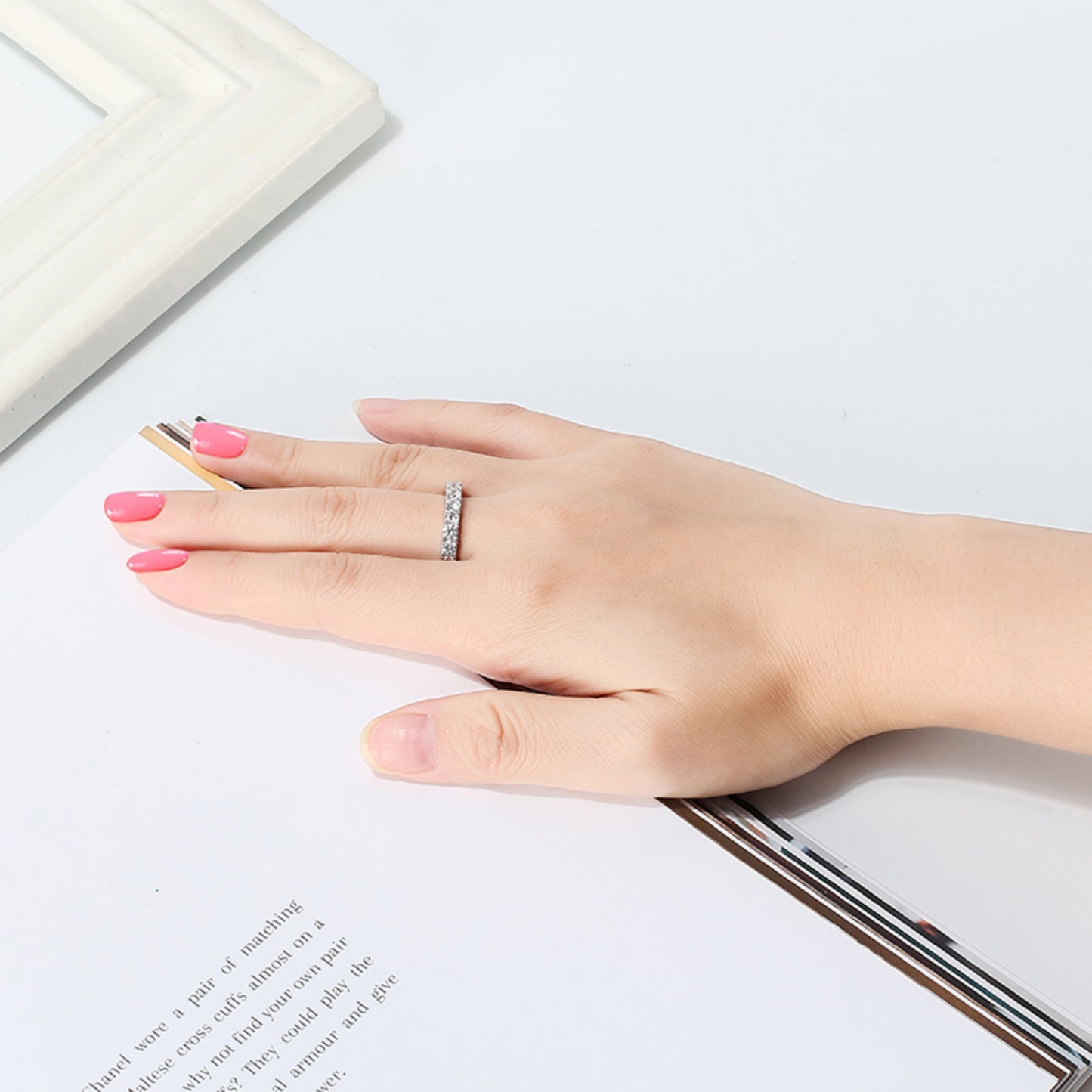 Eleganter Geschenk-Eternity-Ring – Zeitlose Schönheit aus Sterlingsilber