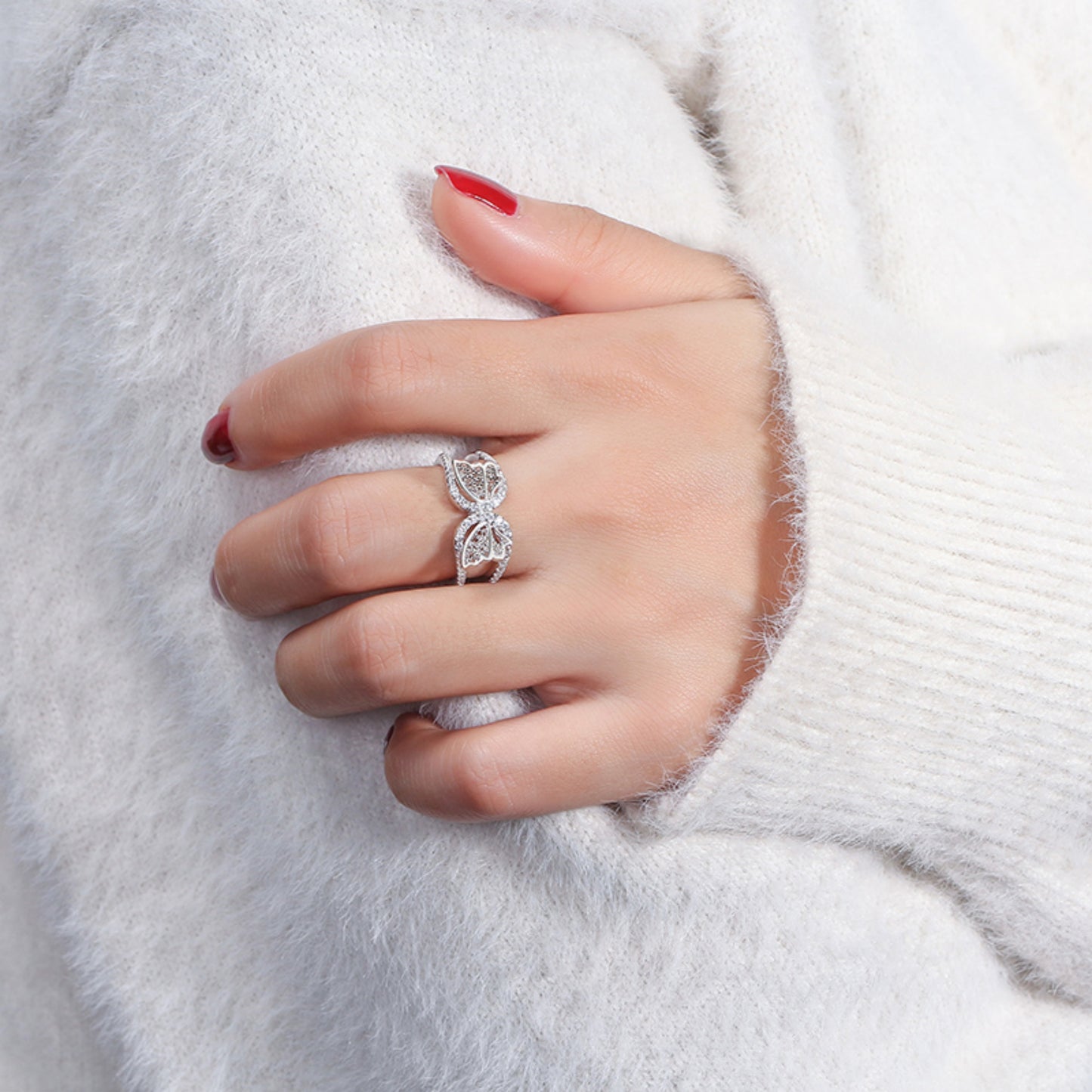 Schmetterlingsring aus 925er Sterlingsilber mit Zirkonia-Steinen