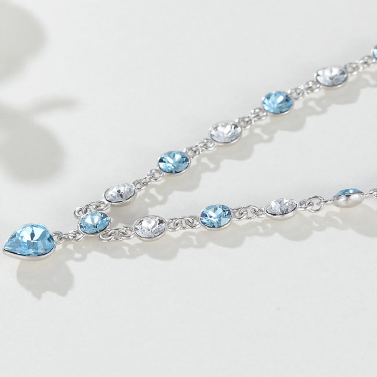 Elegantes 925er Sterling Silber Armband mit Herzanhänger und Swarovski-Kristallen
