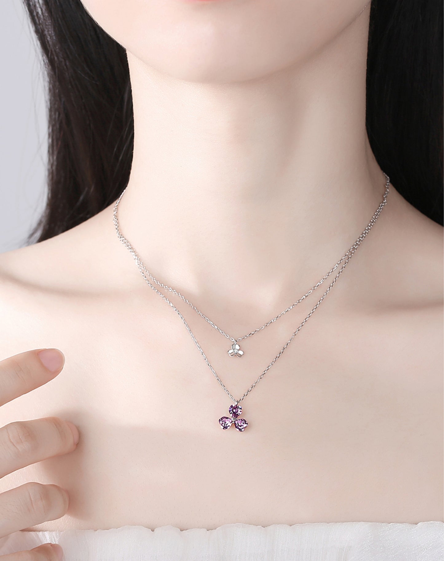 Zweifach Glück – Doppel-Kleeblatt-Halskette aus 925er Sterlingsilber mit Swarovski-Kristallen