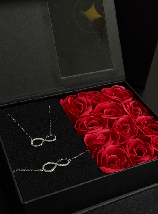 Elegantes Infinity Schmuckset aus 925 Sterling Silber mit Rhodium-Beschichtung