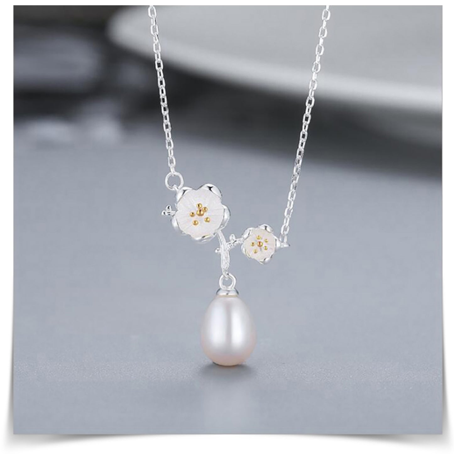 weißen Blüten mit elegante Süßwasserperle Halskette Geschenk für Frauen