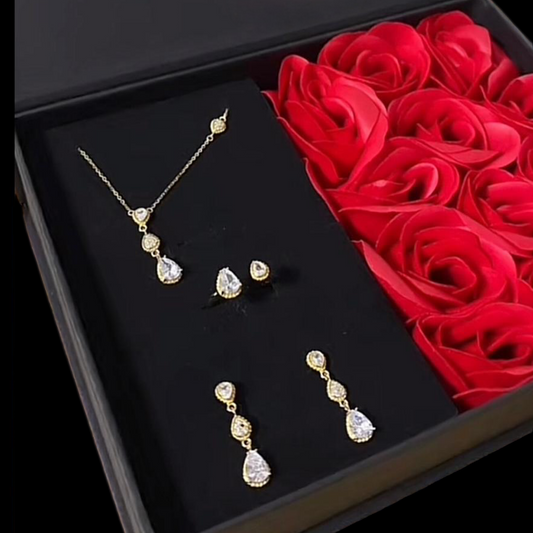 Elegantes 925er Sterlingsilber-Schmuck-Set – Halskette und Ohrringe und Ring