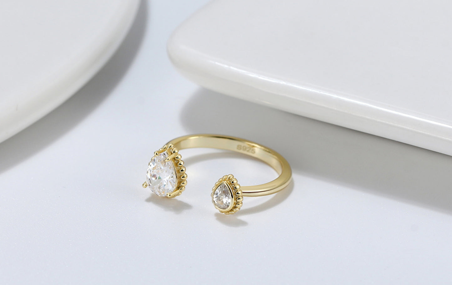 925 Sterling Silberring mit 18 Karat Vergoldung – Luxus und Eleganz vereint