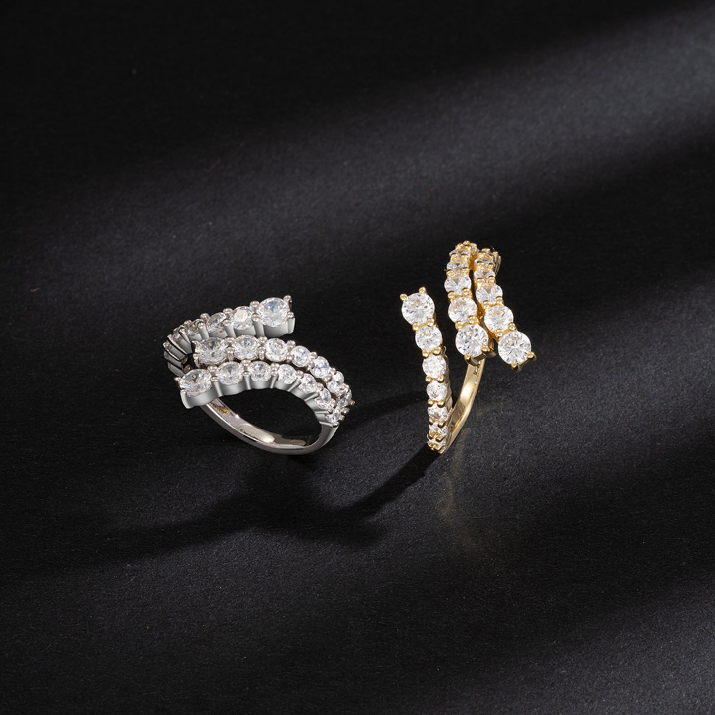 Luxuriöser Ring in 925er Sterlingsilber mit schillernden Zirkonia – Perfektes Geschenk für besondere Anlässe