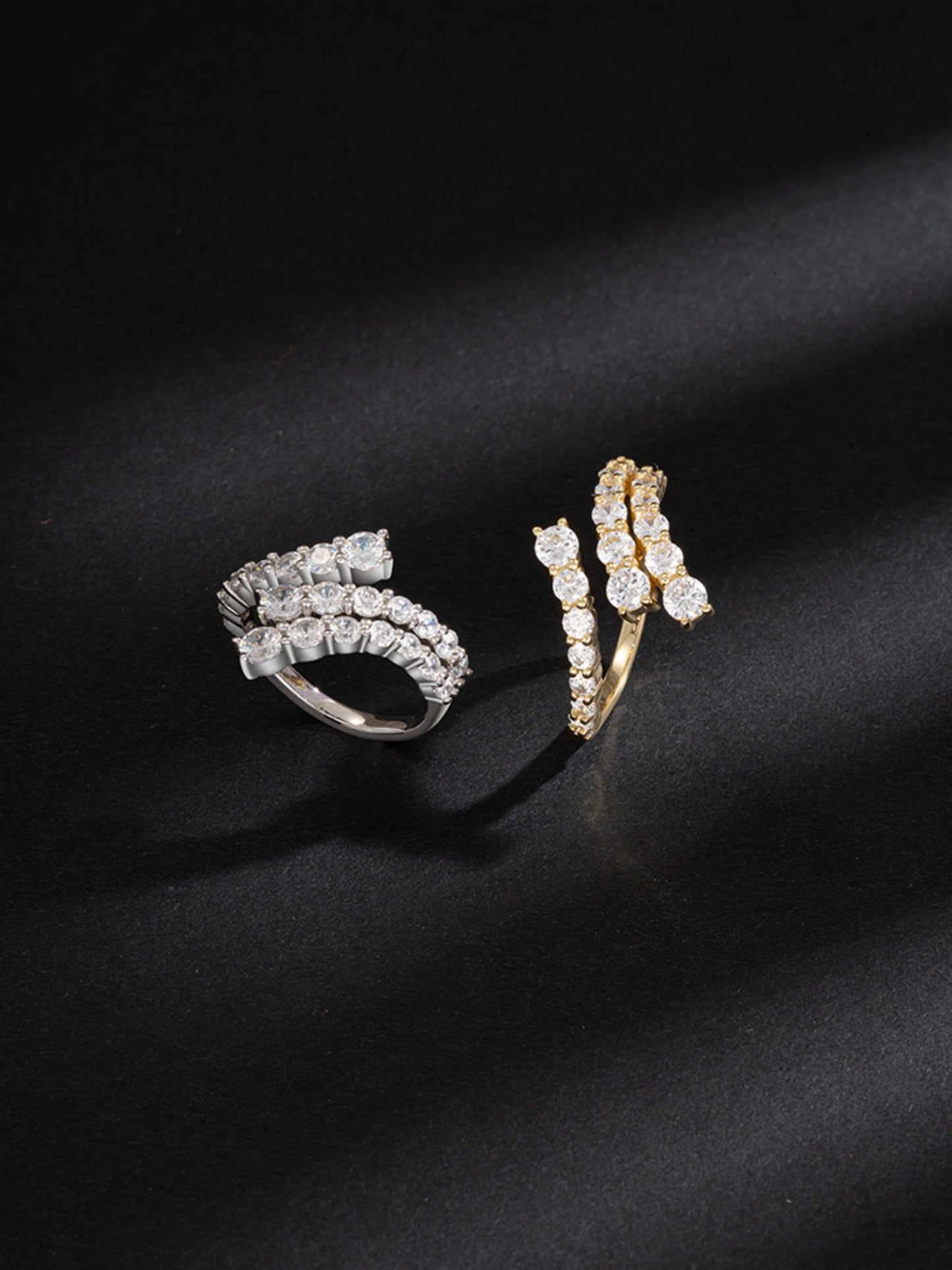 Luxuriöser Ring in 925er Sterlingsilber mit schillernden Zirkonia – Perfektes Geschenk für besondere Anlässe